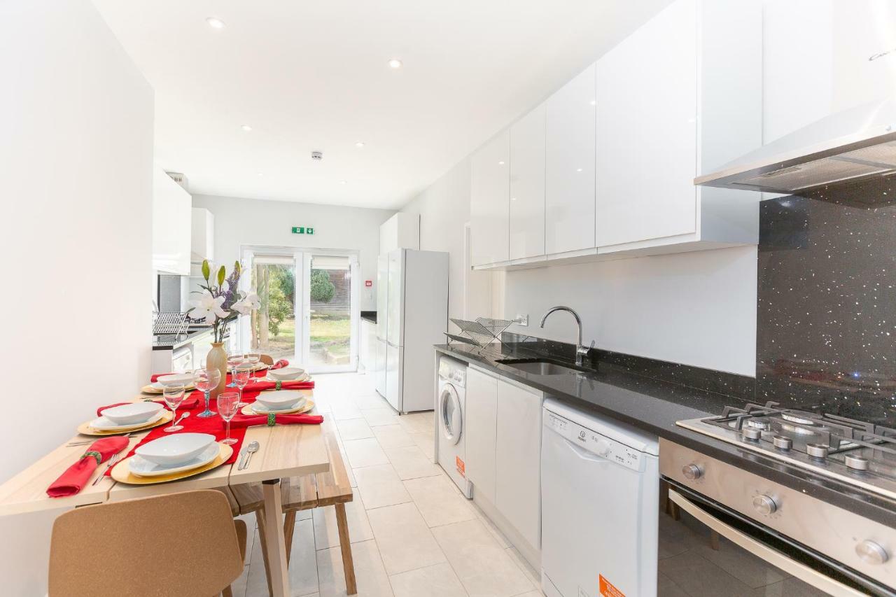 Austin David Apartments Harrow Buitenkant foto