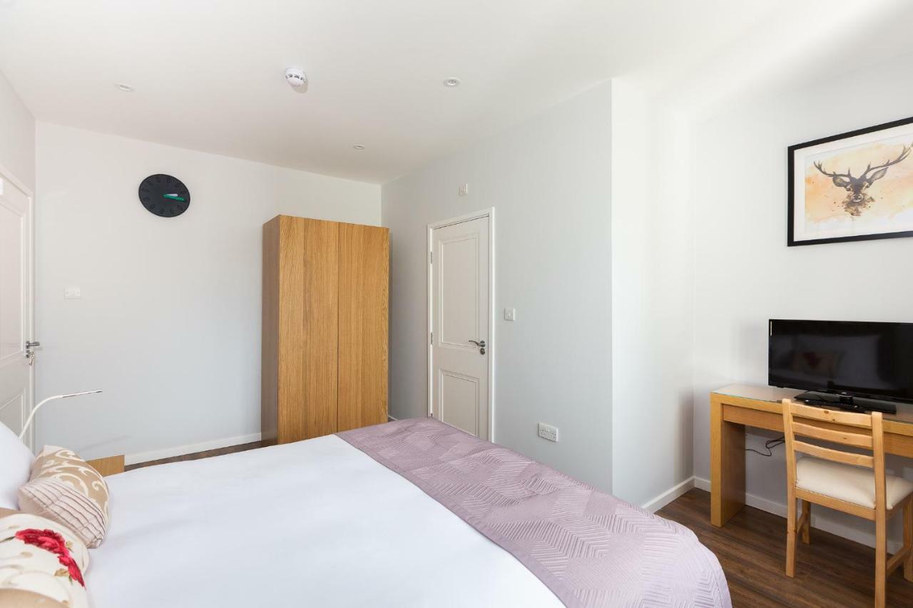 Austin David Apartments Harrow Buitenkant foto